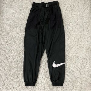 Nike cargo pants womens black